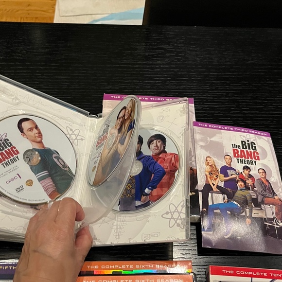 The Big Bang Theory Complete DVD Set Seasons 1-10, USED. - Picture 8 of 16